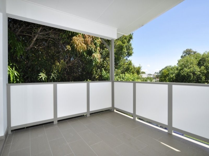 2/7 Penrock Parade, Labrador QLD 4215