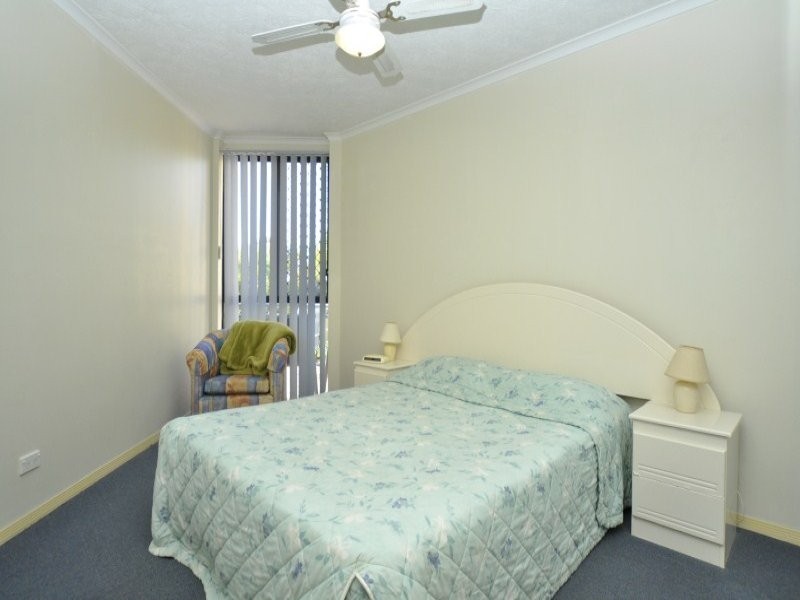 16/10 Bath Street, Labrador QLD 4215