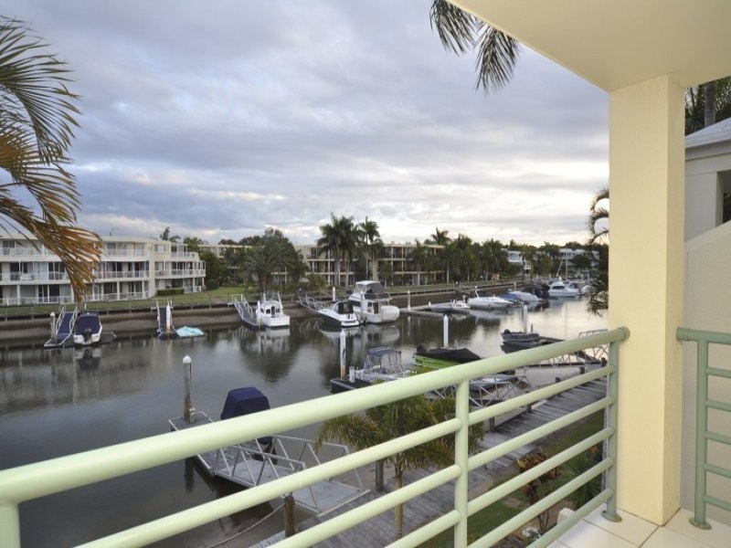 15/3 Lee Road, Runaway Bay QLD 4216