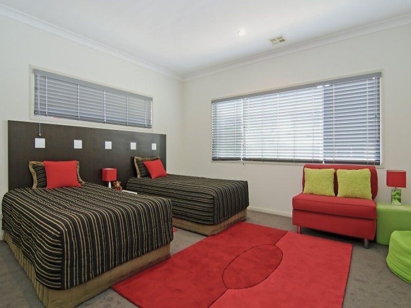 56A Back Street, Biggera Waters QLD 4216