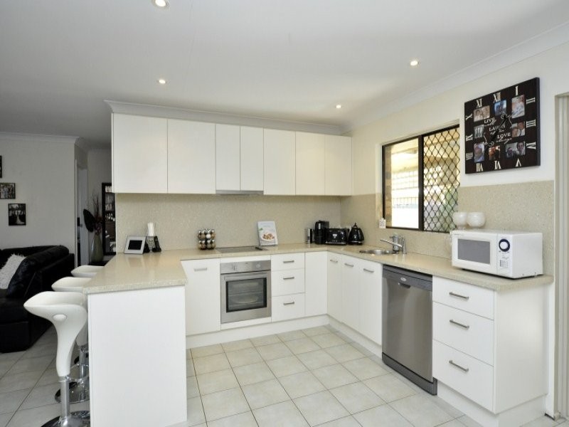 2/23 Margaroola Avenue, Biggera Waters QLD 4216