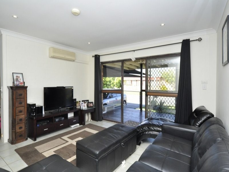 2/23 Margaroola Avenue, Biggera Waters QLD 4216