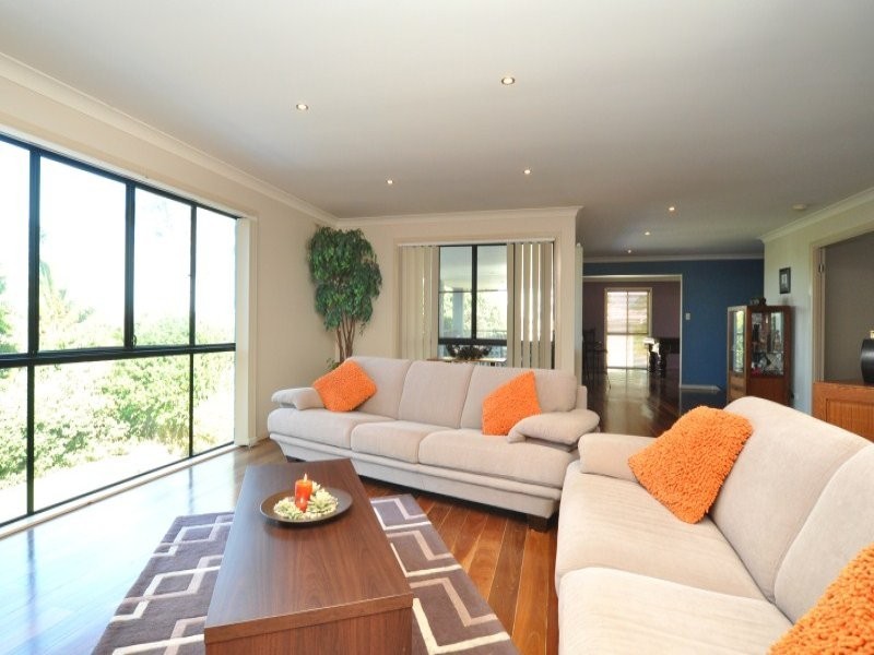 19 Dunnes Avenue, Hope Island QLD 4212