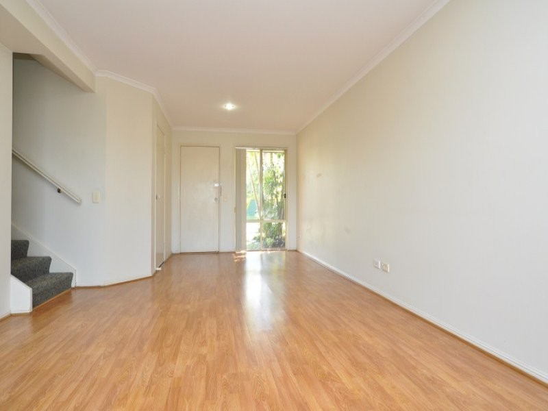 4/643 Pine Ridge Road, Biggera Waters QLD 4216