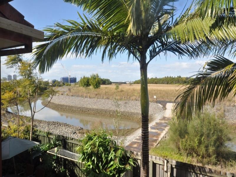 4/643 Pine Ridge Road, Biggera Waters QLD 4216