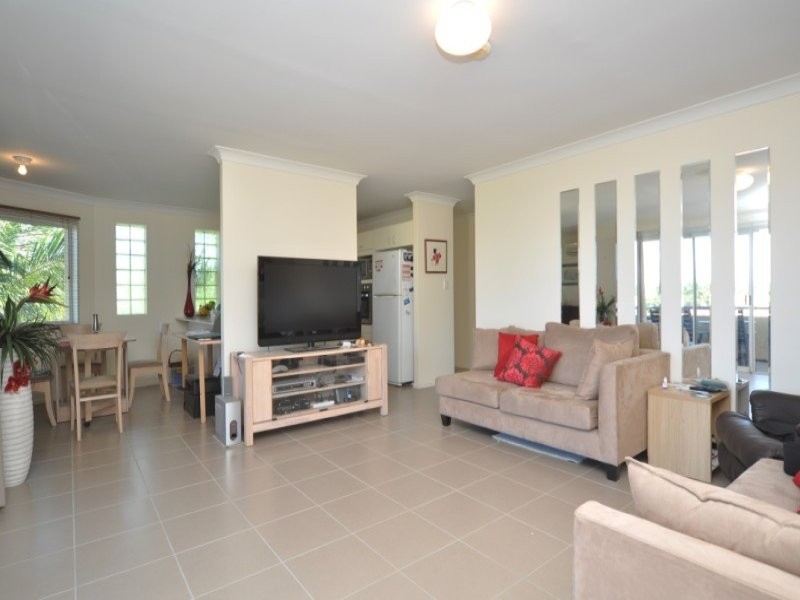 13/65 Bayview Street, Runaway Bay QLD 4216