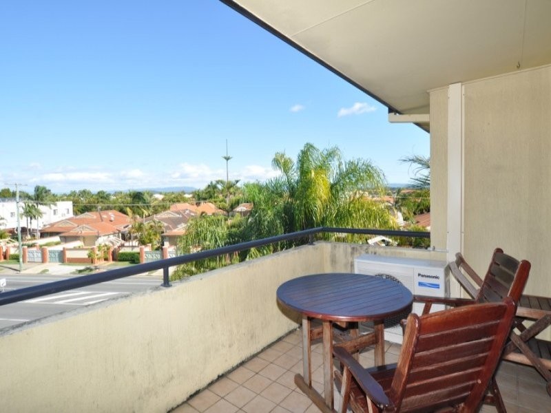 13/65 Bayview Street, Runaway Bay QLD 4216