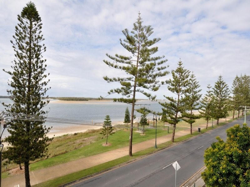 1C/522 Marine Parade, Biggera Waters QLD 4216