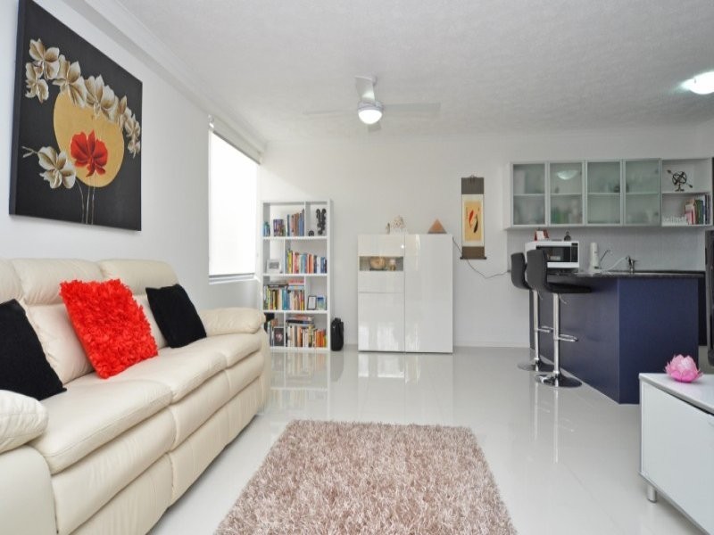 12/414 Marine Parade, Biggera Waters QLD 4216