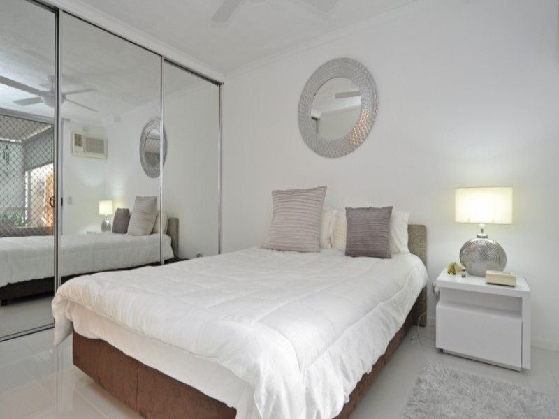 12/414 Marine Parade, Biggera Waters QLD 4216