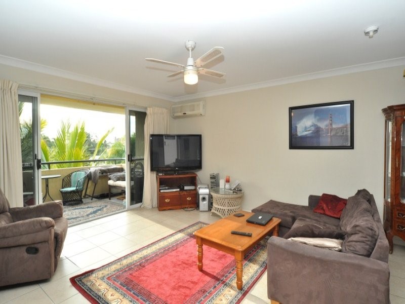 18/65 Bayview Street, Runaway Bay QLD 4216