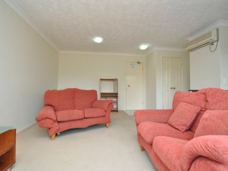 66/38 Labrador Street, Labrador QLD 4215