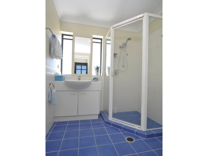 330/392 Marine Parade, Labrador QLD 4215