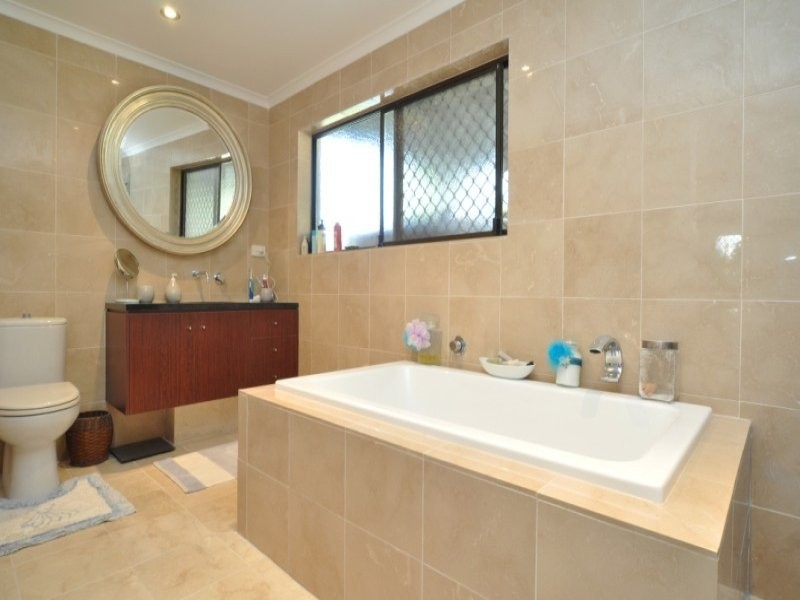 13 Shoe Street, Hope Island QLD 4212