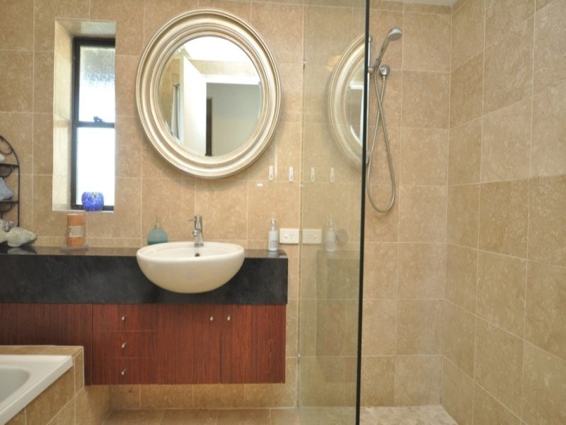 13 Shoe Street, Hope Island QLD 4212