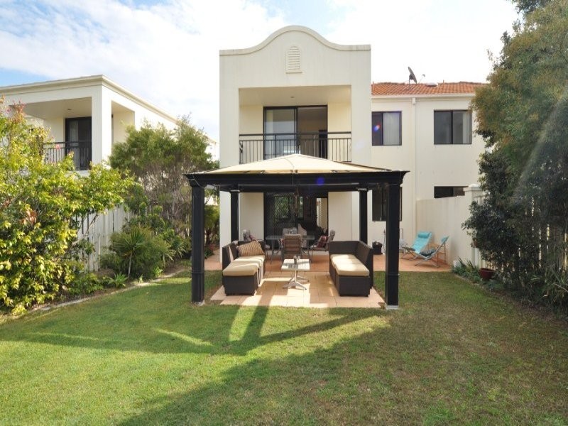 57/60 Caseys Road, Hope Island QLD 4212