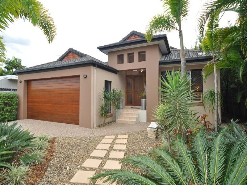 7 Clam Street, Runaway Bay QLD 4216