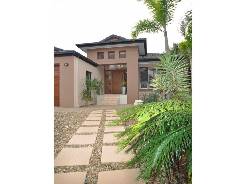 7 Clam Street, Runaway Bay QLD 4216