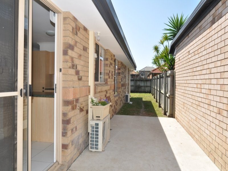 33 Seidler Avenue, Coombabah QLD 4216