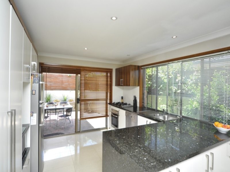 46 Camelot Crescent, Hollywell QLD 4216