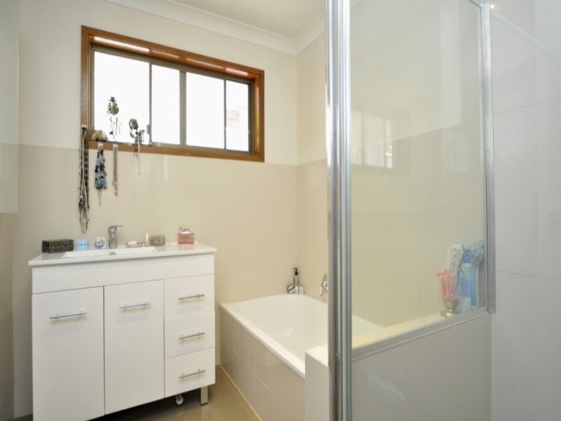 46 Camelot Crescent, Hollywell QLD 4216