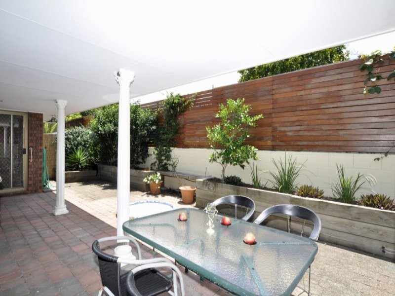 46 Camelot Crescent, Hollywell QLD 4216