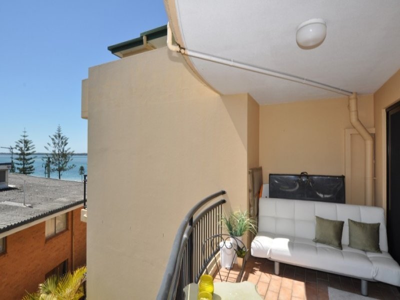 37/542 Marine Parade, Biggera Waters QLD 4216