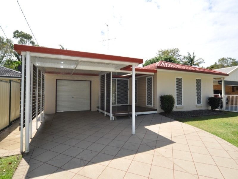 61 Ocean Street, Runaway Bay QLD 4216