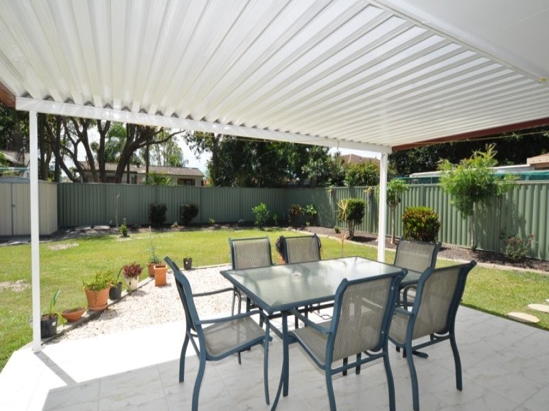 61 Ocean Street, Runaway Bay QLD 4216