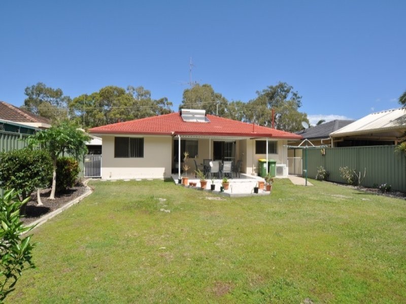 61 Ocean Street, Runaway Bay QLD 4216