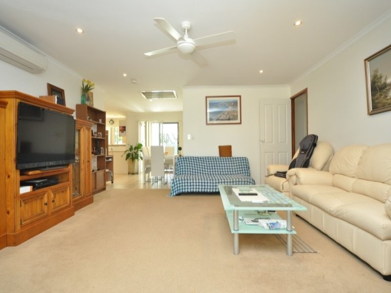 61 Ocean Street, Runaway Bay QLD 4216