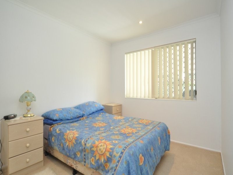 61 Ocean Street, Runaway Bay QLD 4216