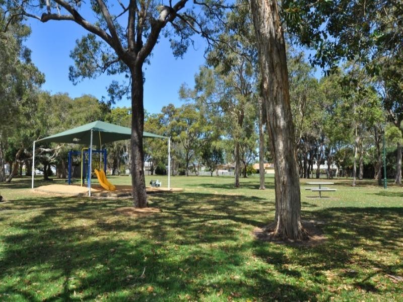 61 Ocean Street, Runaway Bay QLD 4216