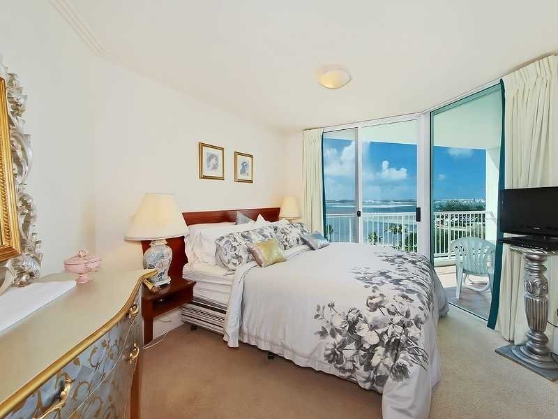 705/182 Marine Parade, Labrador QLD 4215