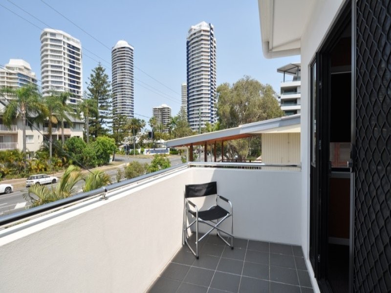 1/40 Bayview Street, Runaway Bay QLD 4216