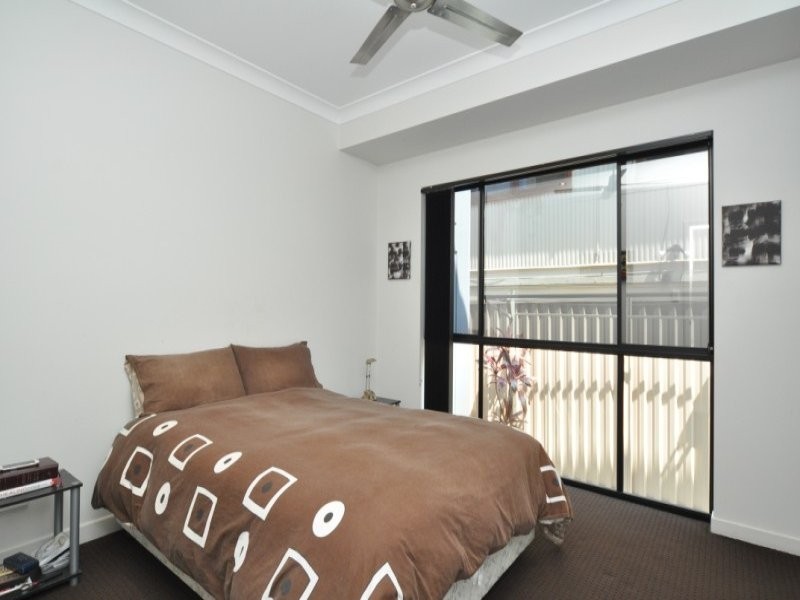 1/40 Bayview Street, Runaway Bay QLD 4216