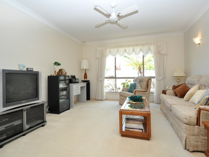 11 Saltbreeze Court, Runaway Bay QLD 4216