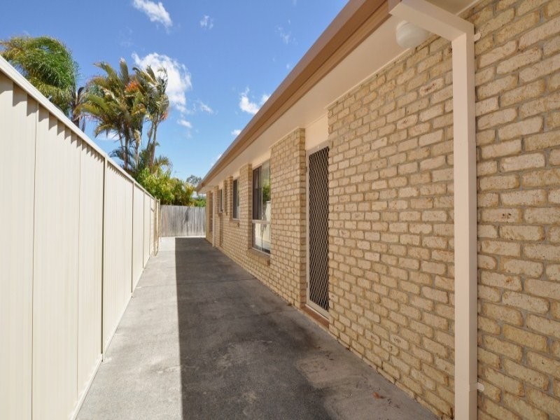 11 Saltbreeze Court, Runaway Bay QLD 4216