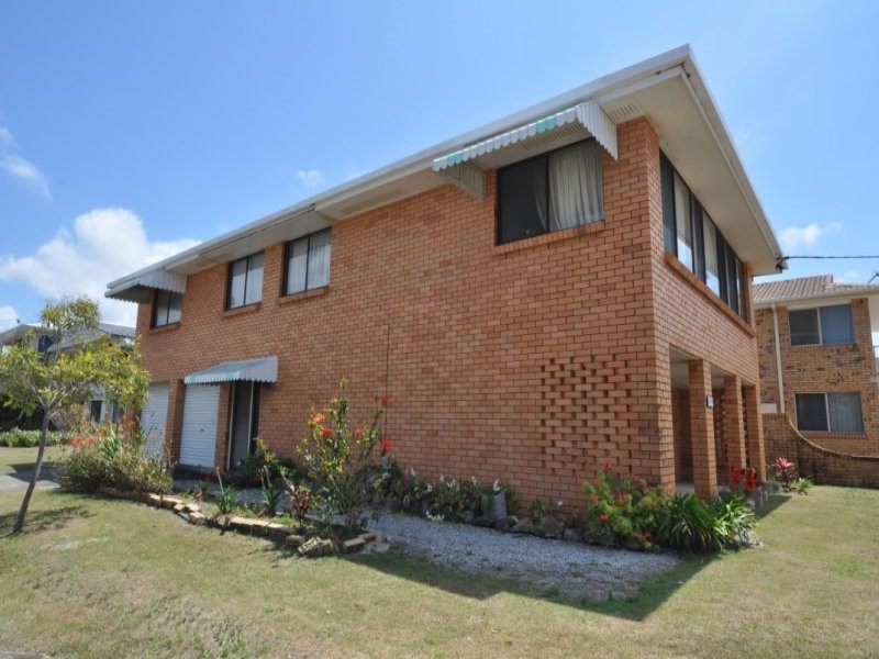 1 Mallard Avenue, Paradise Point QLD 4216