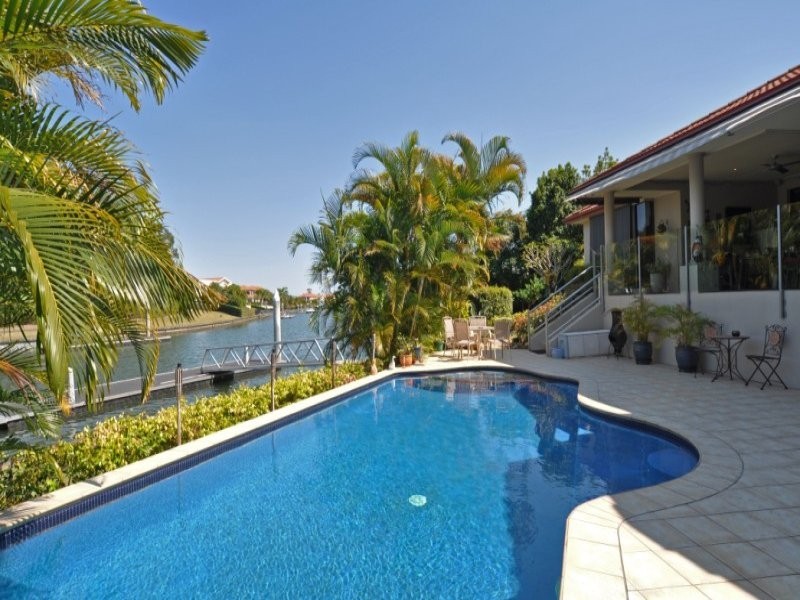 2101 Carlton Close, Hope Island QLD 4212