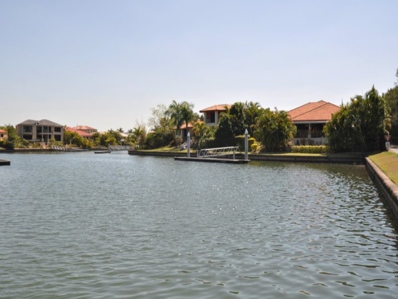 2101 Carlton Close, Hope Island QLD 4212