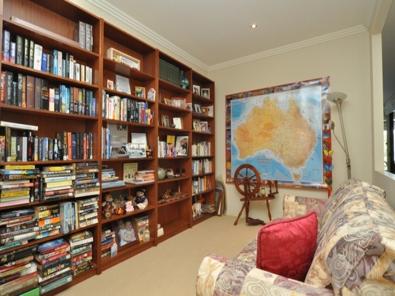 2101 Carlton Close, Hope Island QLD 4212