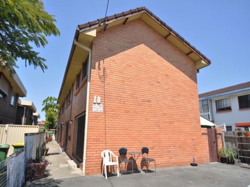 3/18 Central Street, Labrador QLD 4215