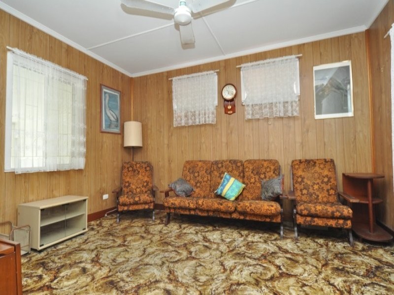 101 Stradbroke Street, Runaway Bay QLD 4216