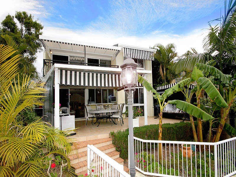 30 Cockleshell Court, Runaway Bay QLD 4216