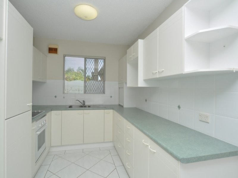 22/224 Marine Parade, Labrador QLD 4215