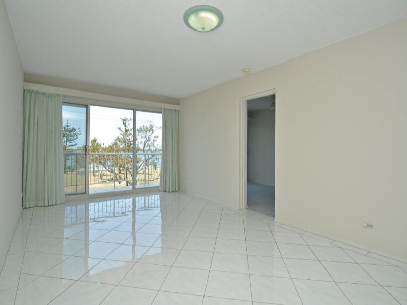 22/224 Marine Parade, Labrador QLD 4215