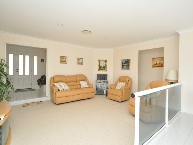 15 Clipper Court, Biggera Waters QLD 4216