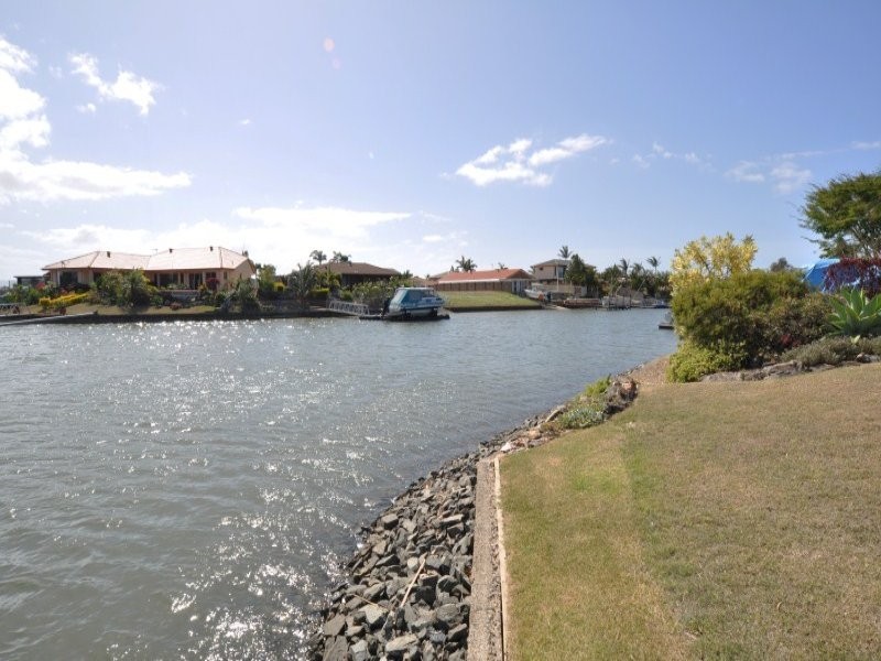 15 Clipper Court, Biggera Waters QLD 4216