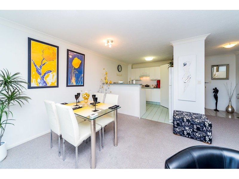 6/65 Bayview Street, Runaway Bay QLD 4216